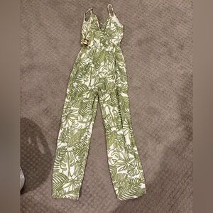 Sincerely Jules Tropical Green and White Jumpsuit S